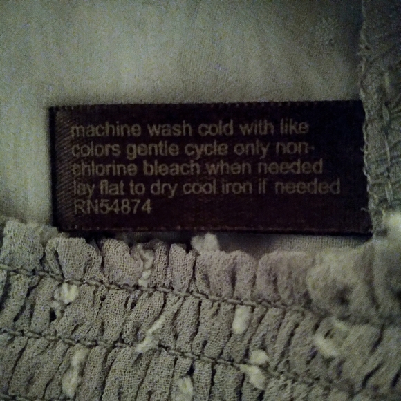 🎁The Limited Gray Sheer Dotted V-neck Top/Blouse - Picture 9 of 9